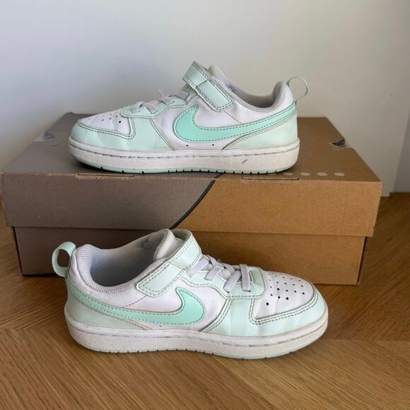 Nike Court Borough Low ‘Barely Green’ Kids Sneakers - SZ 13 C - Picture 11 of 13